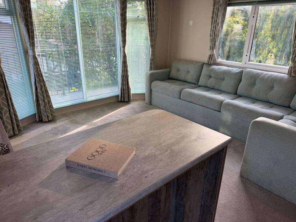 MIll Lane, Hawksworth, Leeds, LS20 8PQ - View 4