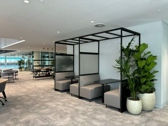Level 9 show suite - breakout