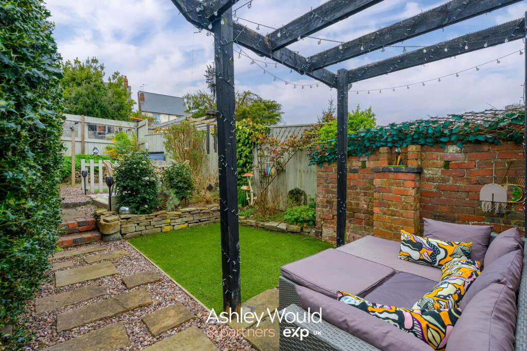 Additional image 2 of Laurel Lane, Halesowen, B63 3DA