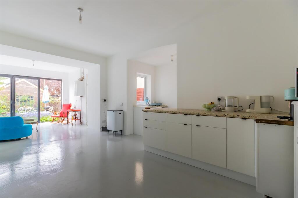 House in Cardiff, Plasnewydd, Roath - View 2