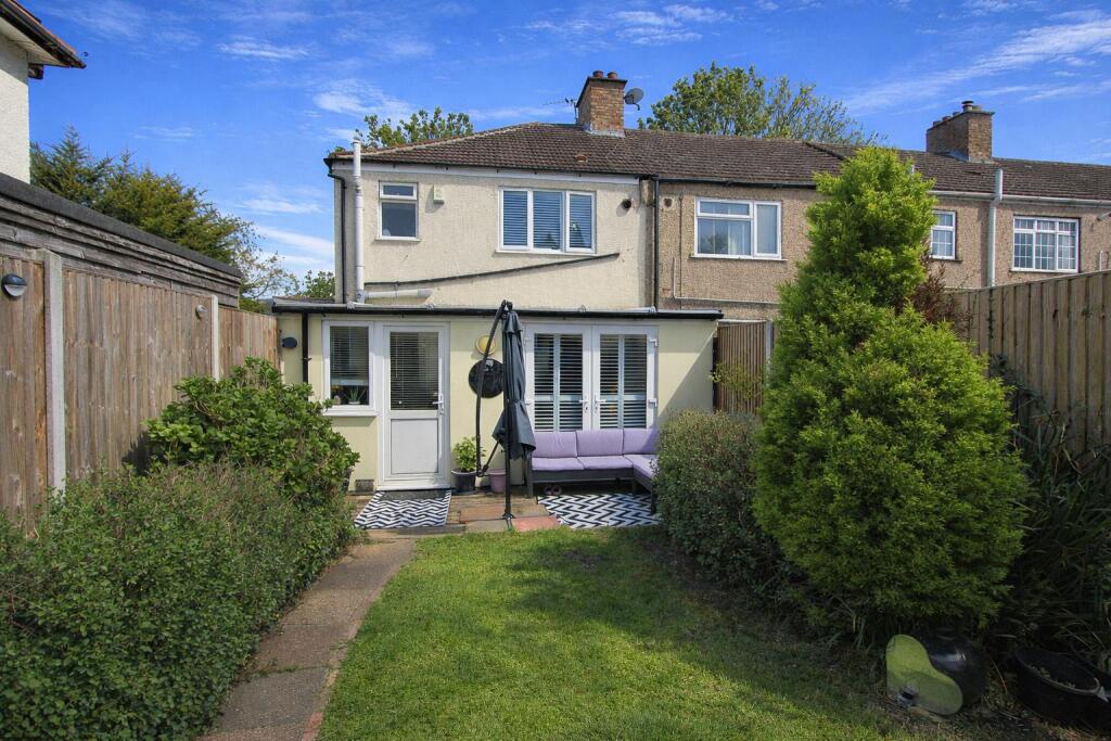 Main image of property: Hilliers Lane, Beddington