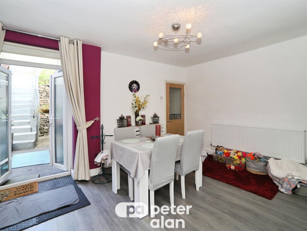 Hylton Terrace, Bedlinog, Treharris photo 3