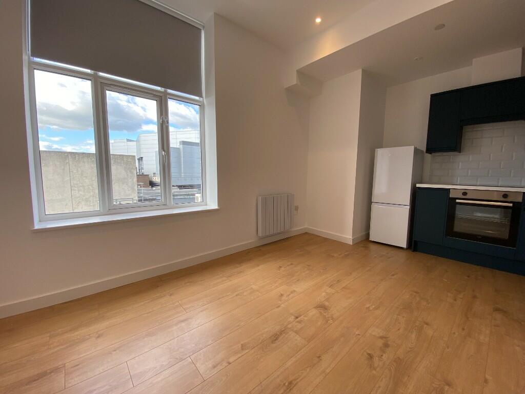 Apartment in Brighton - View 4