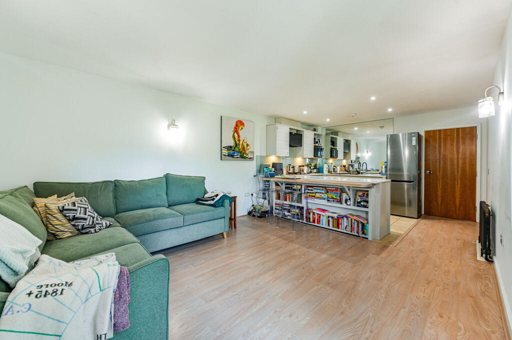 Apartment in London, Royal Borough of Greenwich - View 4