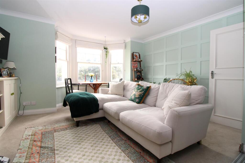 South Terrace, Littlehampton, West Sussex photo 2
