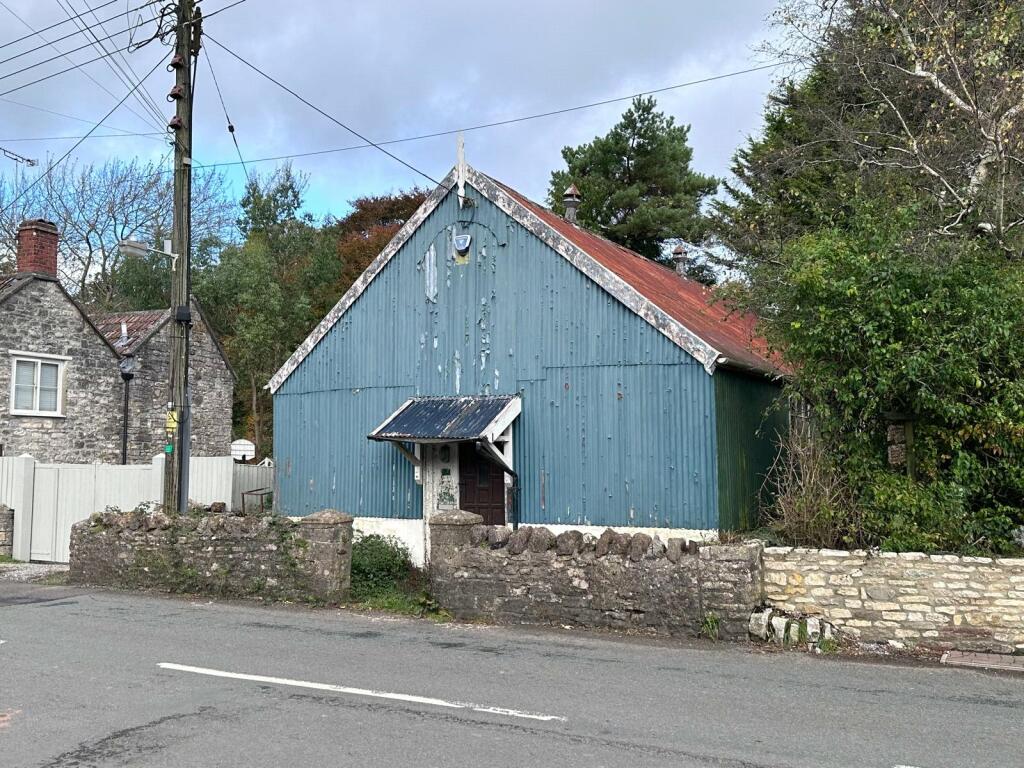 Additional image 2 of Former Social Club with potential for a range of uses