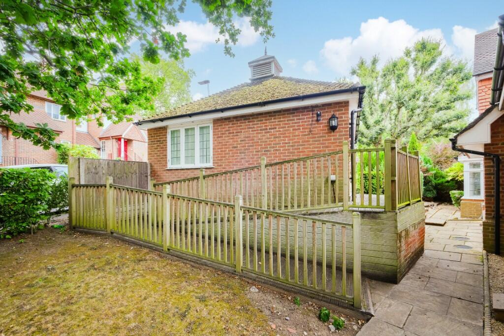 Main image of property: Harts Grove, Woodford Green, Essex, IG8