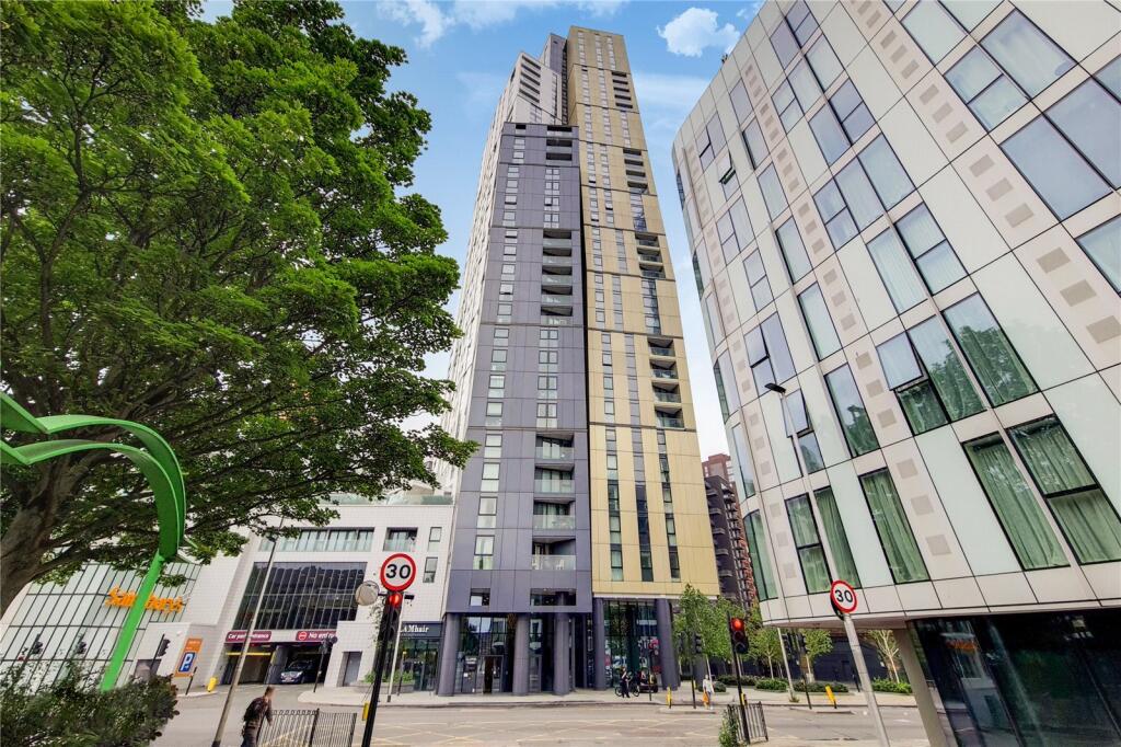 Apartment in London - More