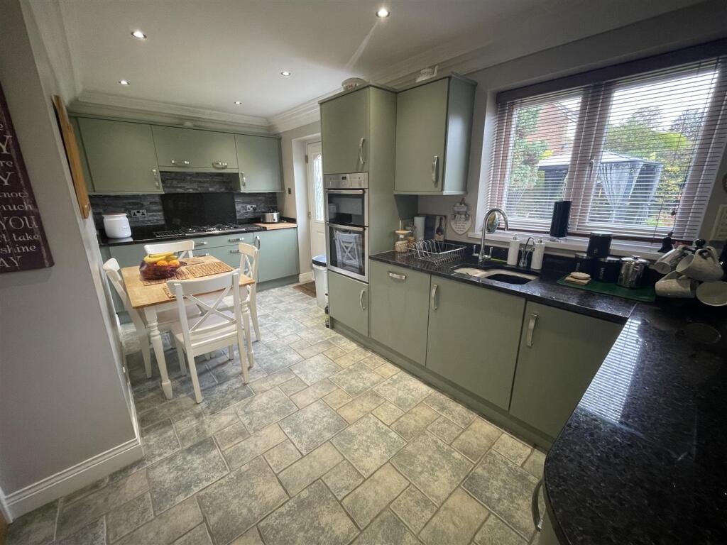 House in Durham - View 4