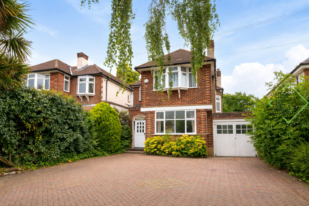 Main image of property: Greenway, Whetstone, N20