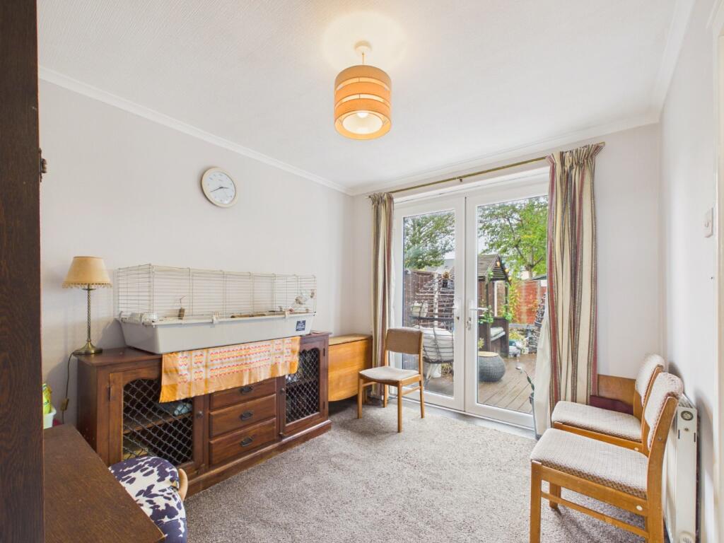 House in Hull - View 4