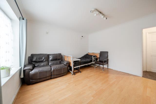 House in Lye Green, Chesham - More