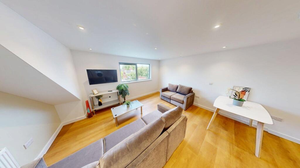 Main image of property: Apartment 7, 124-132 North Sherwood Street, Nottingham, Nottinghamshire, NG1