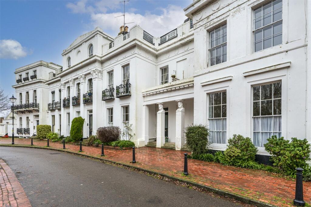 Main image of property: Park Crescent, Worthing, West Sussex, BN11