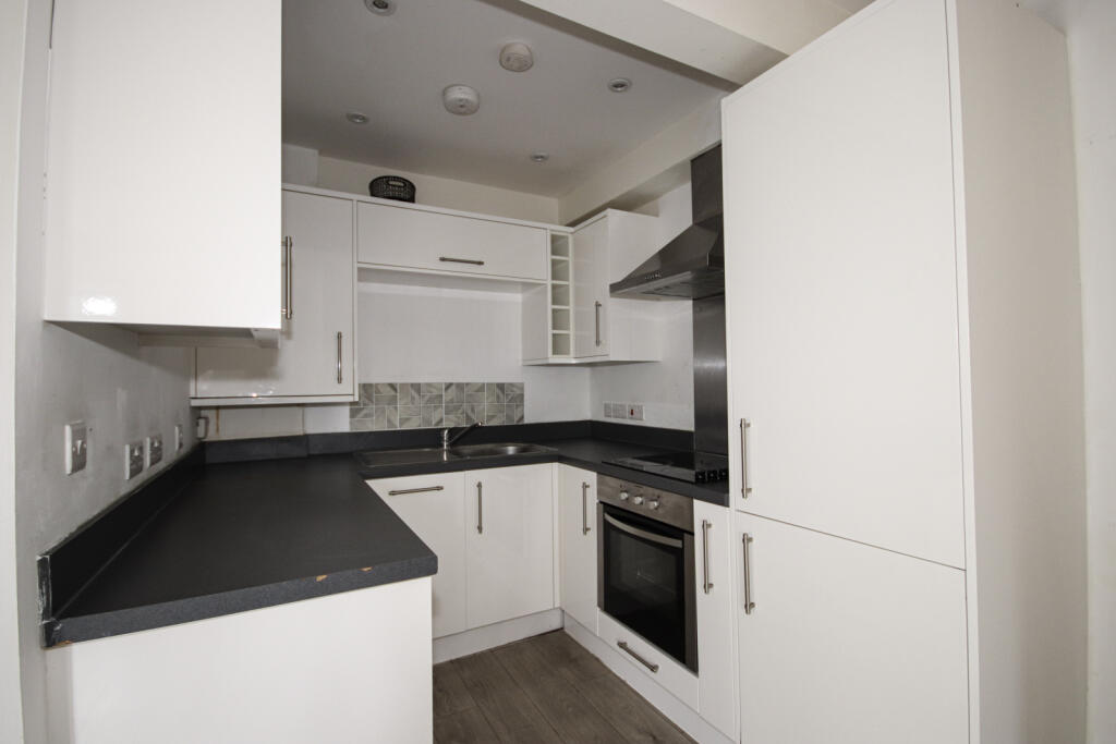 Main image of property: High Street, Sittingbourne, Kent, ME10 4AY