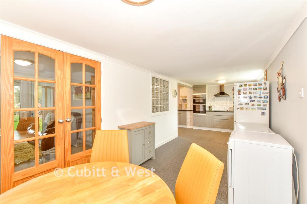 House in Arun, Woodgate, Aldingbourne - More