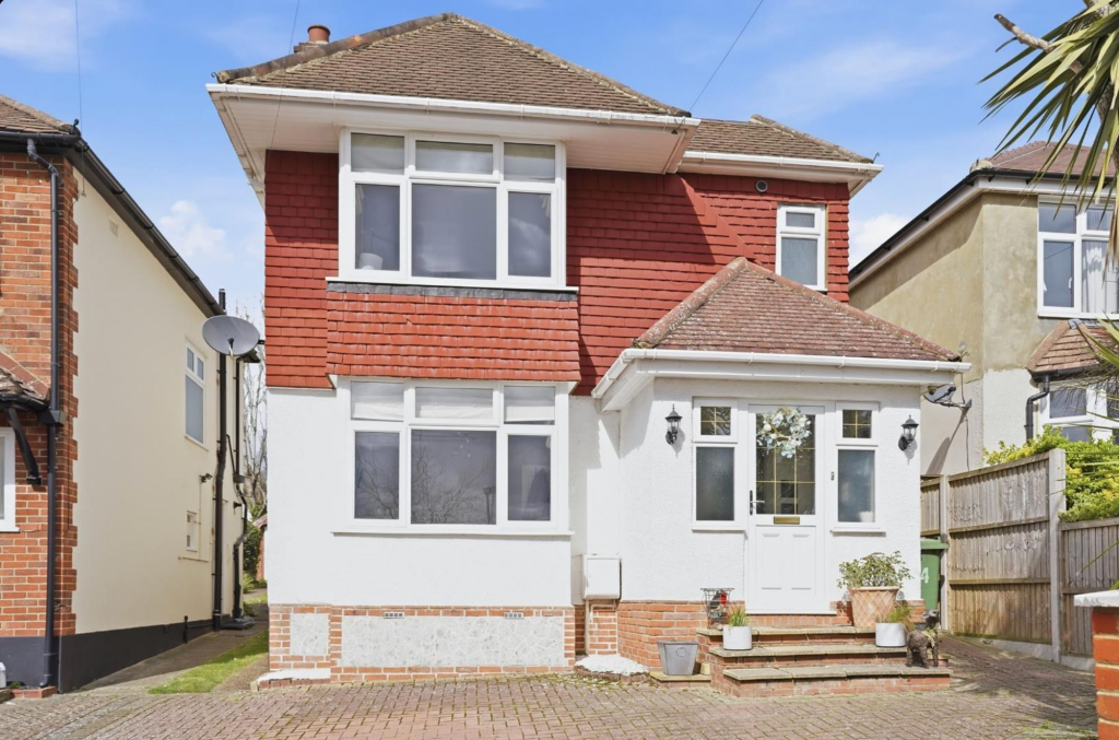 House in Kingston upon Thames