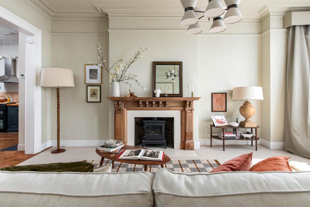 Apartment in Bristol - View 5