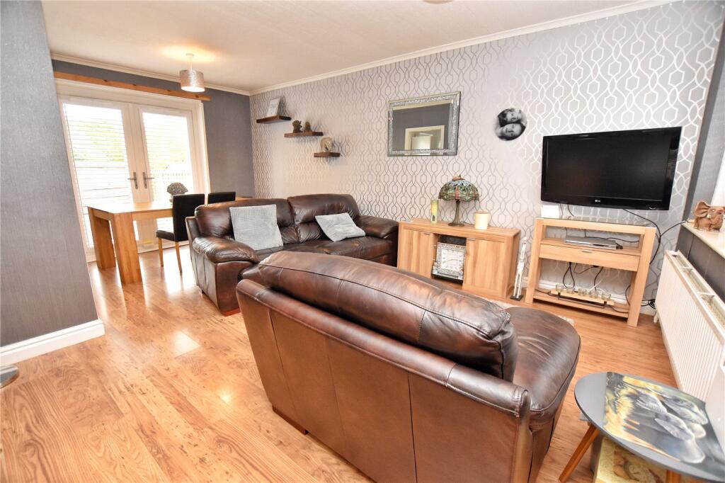 House in Tameside, Greater Manchester - View 3