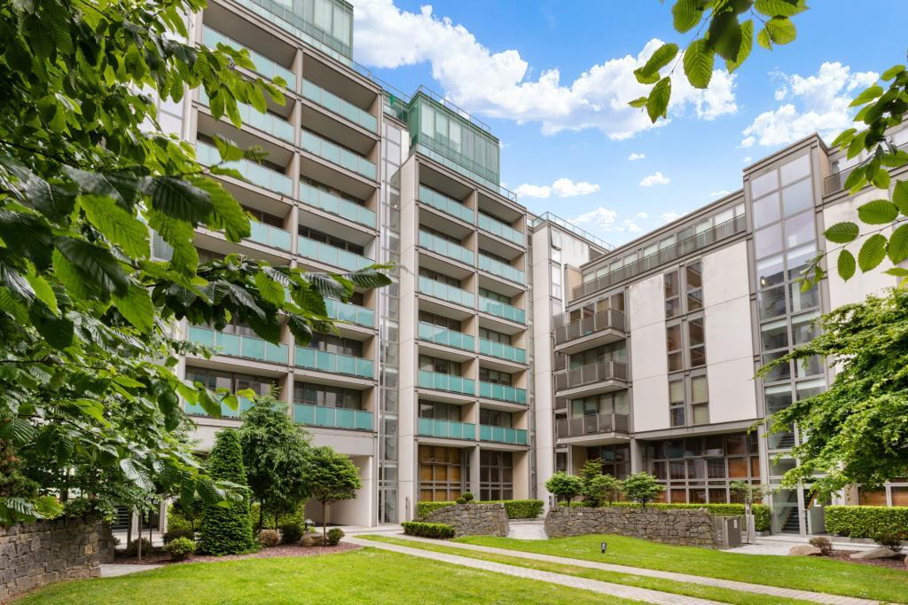 Main image of property: 54 Pakenham House, Spencer Dock, IFSC, Dublin 1, D01 CT98