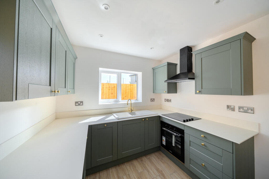Rocks Road, Lydbrook, GL17 9 photo 4