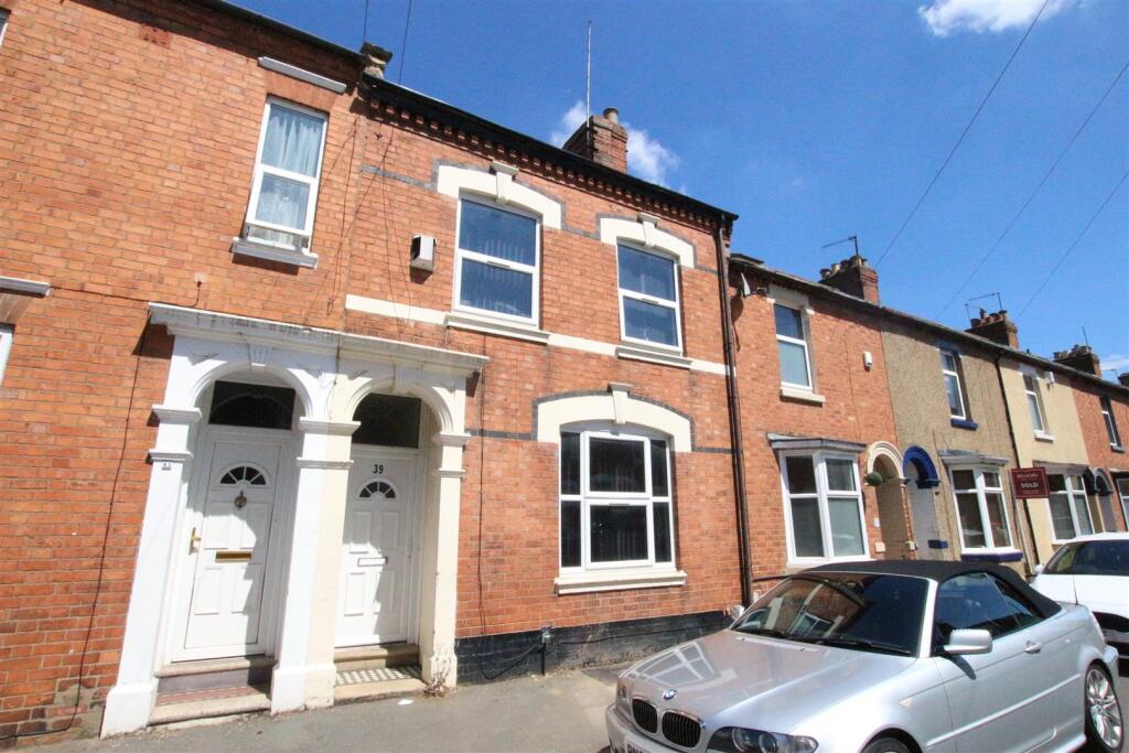 House in Northampton - View 2