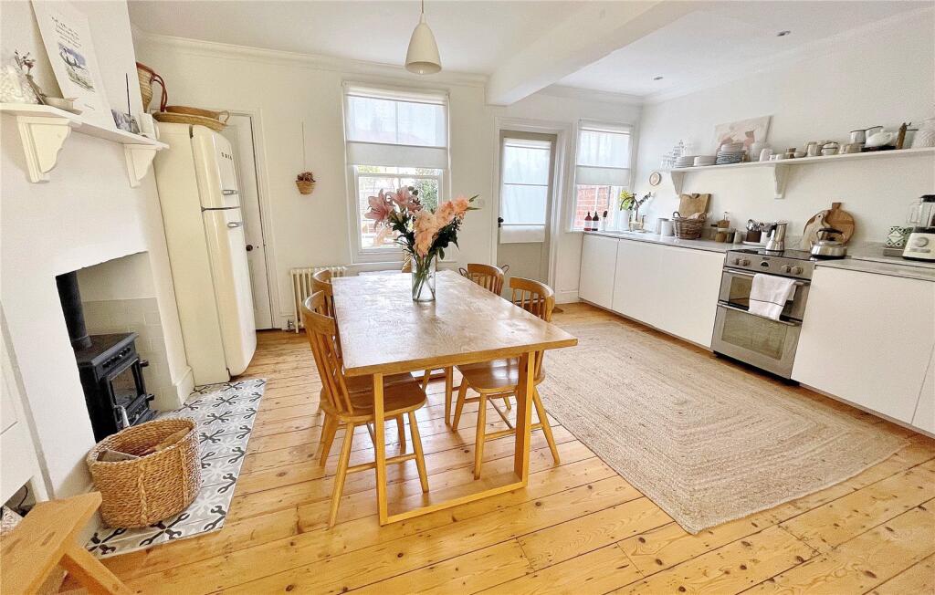 House in Brighton - View 4