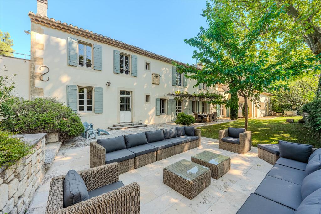 Main image of property: Provence-Alps-Cote d`Azur, Bouches-du-Rhône, St-Rémy-de-Provence