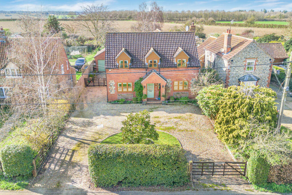 Main image of property: Middle Green, Higham