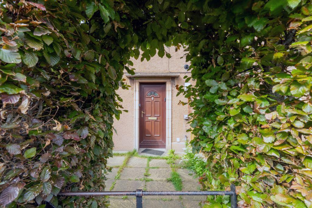 3 Clark Place, Peebles, EH45 8LB photo 2
