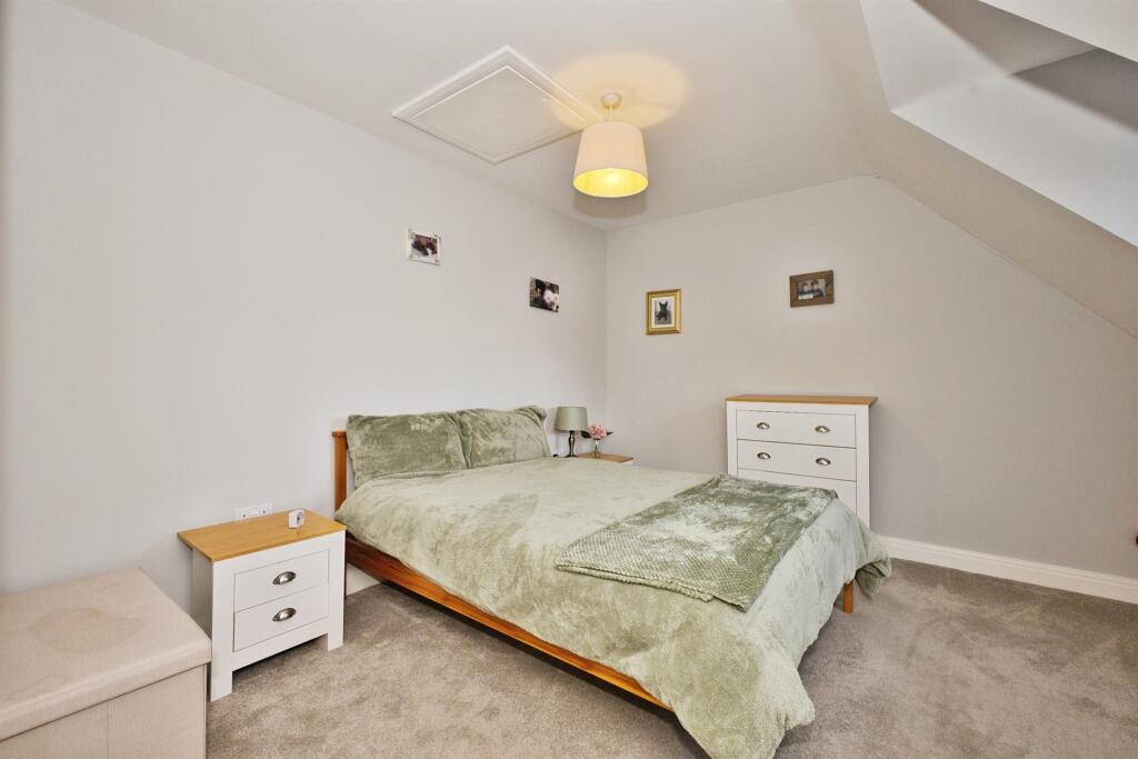 Additional image 8 of Halyars Way, Yeovil