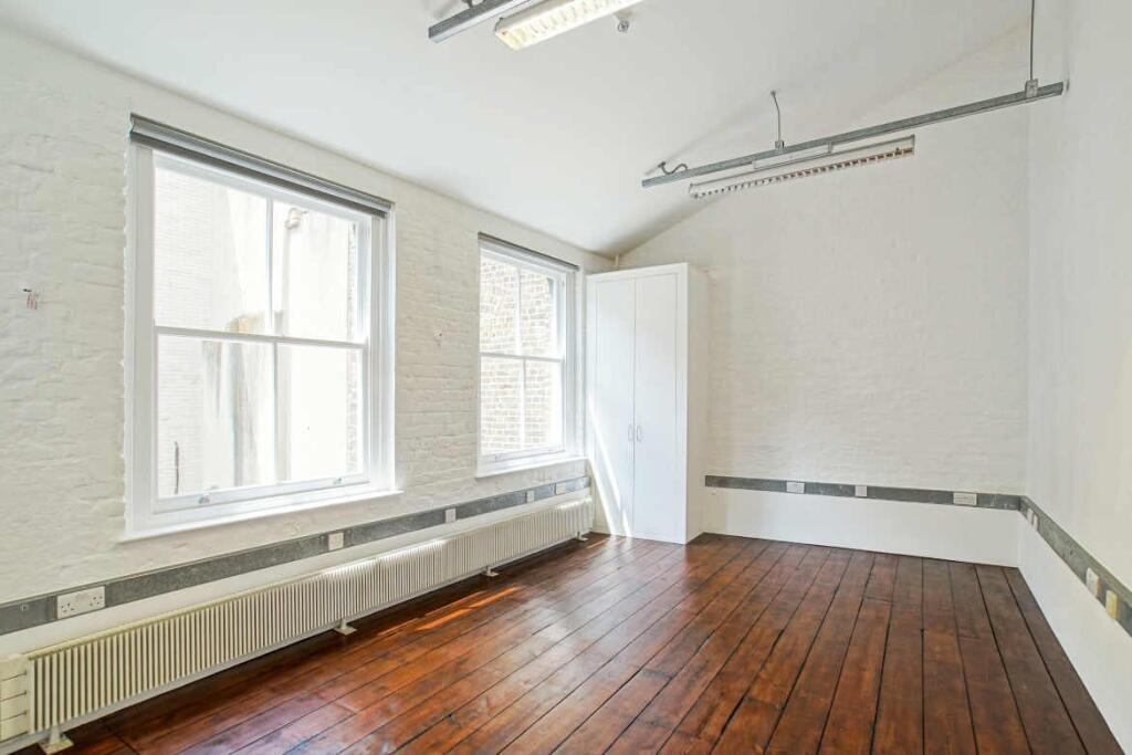 2 Sycamore Street