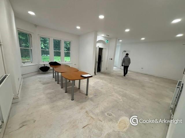 Pic 24 - Roath Park House.jpg