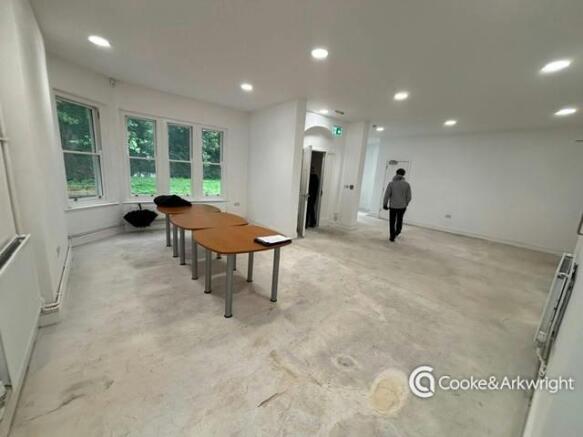Pic 24 - Roath Park House.jpg