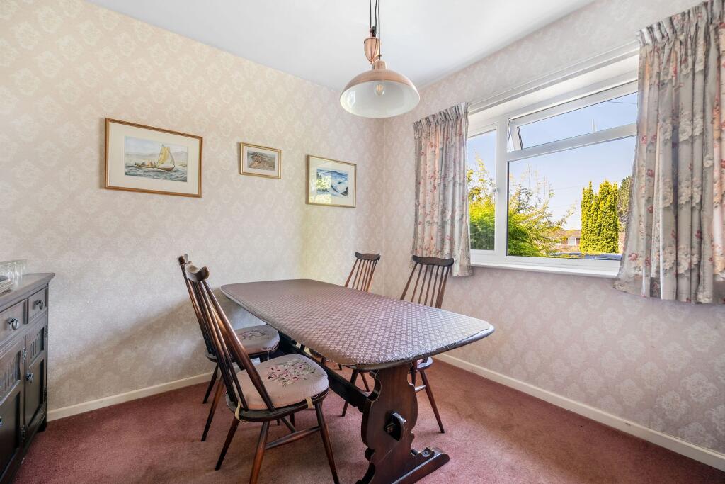 House in Worcester - View 5