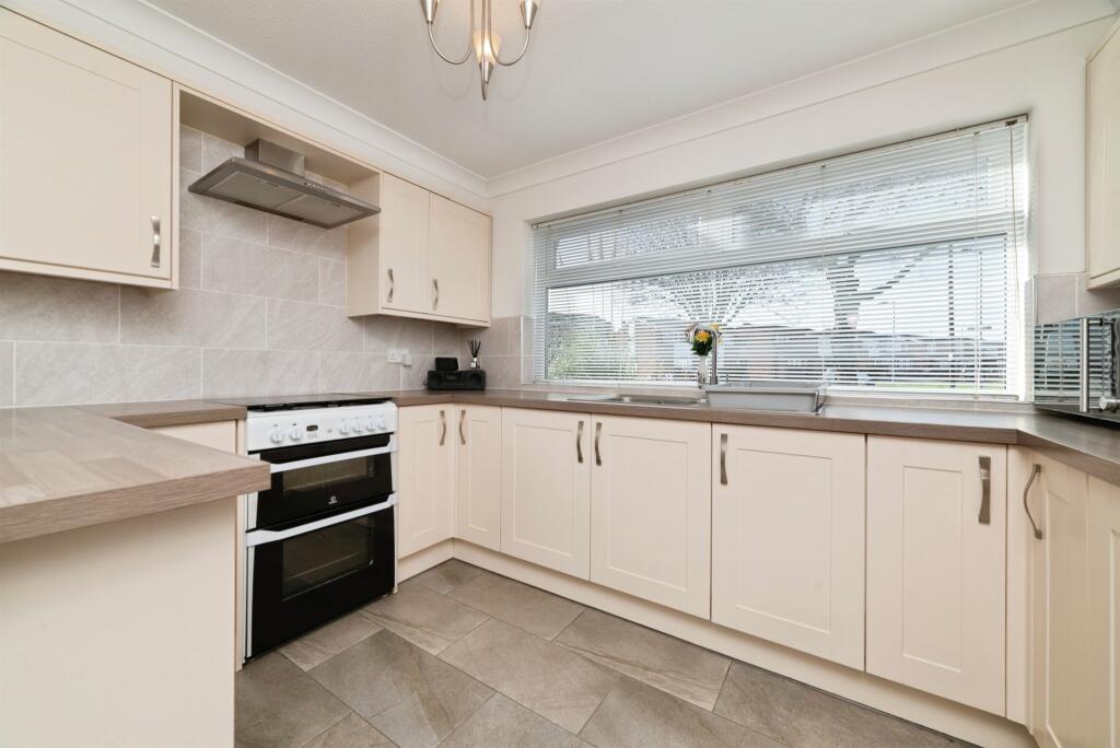 Eden Drive, Hull - View 2