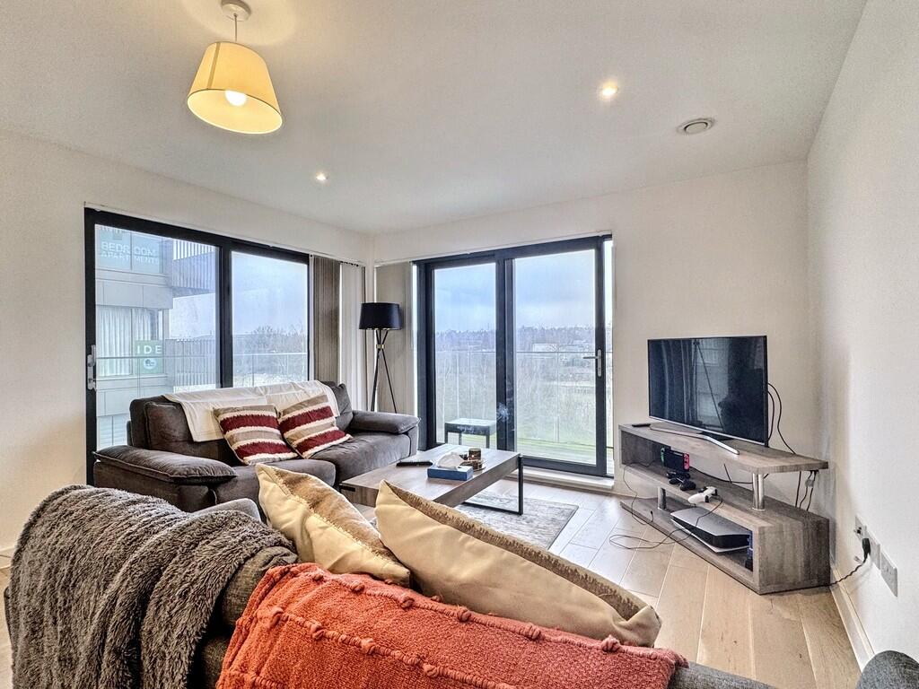 Apartment in Ashford, Kent - View 4