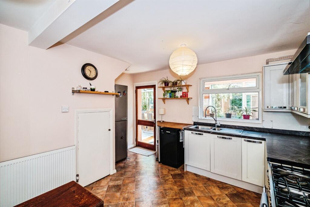 Cross Road Close, Southwick, Brighton photo 5