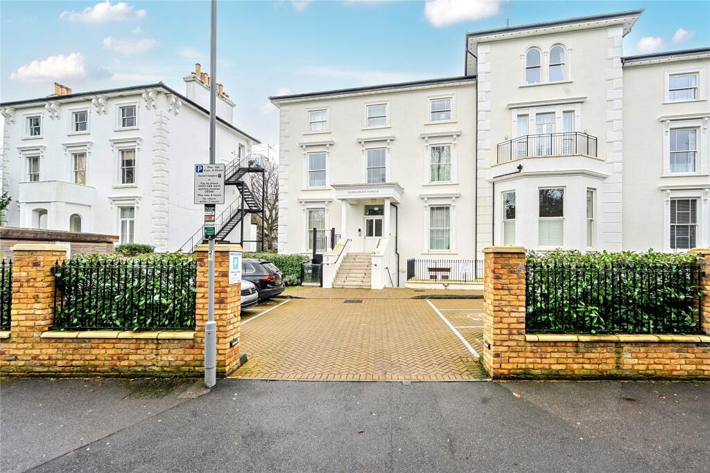 Main image of property: Oak Hill, Surbiton, KT6