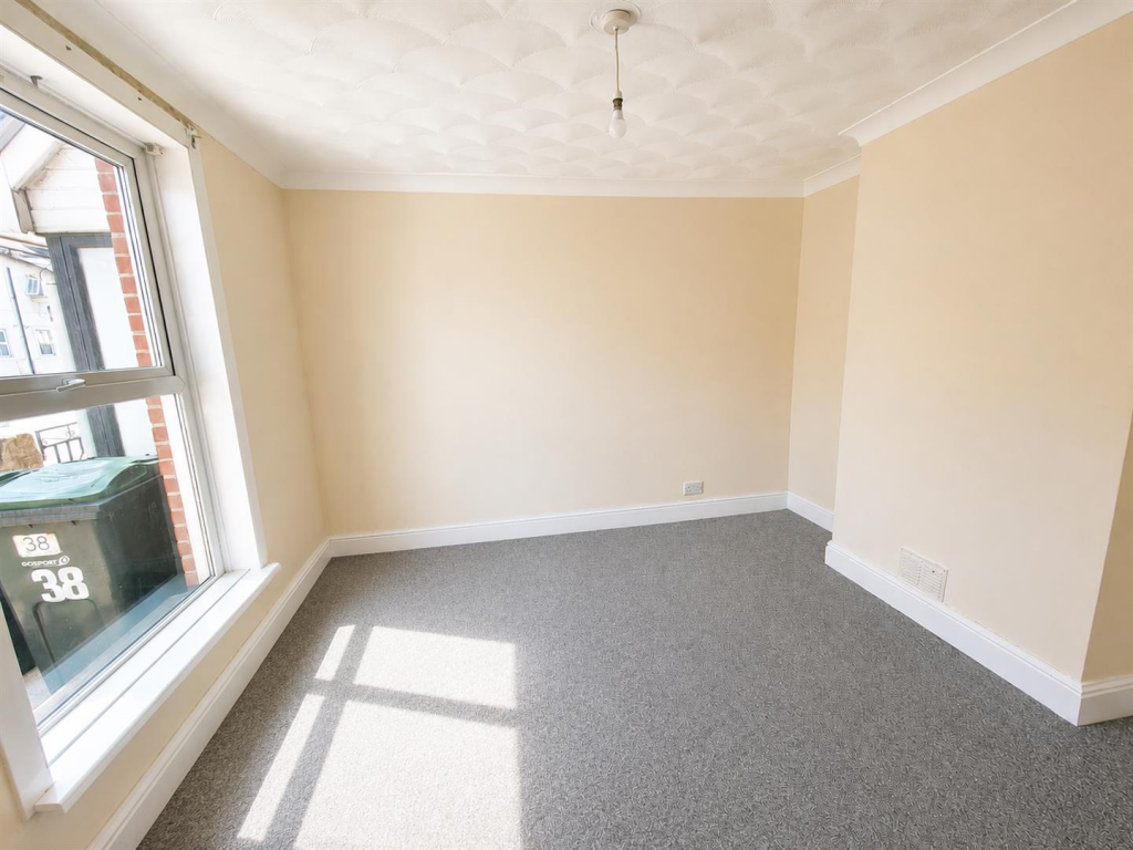 House in Gosport, Hampshire - View 5