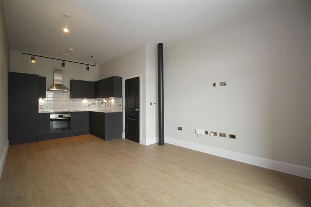 Apartment in Leicester - View 4