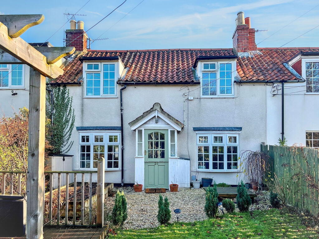 Main image of property: The Green, Seamer