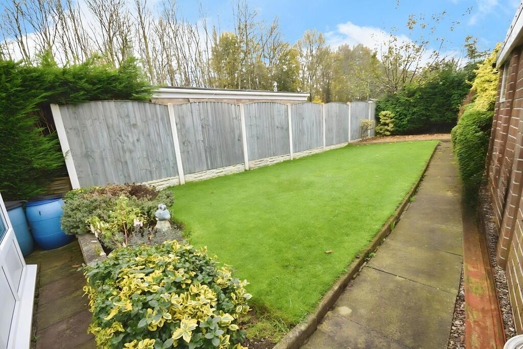 Fulmar Place, Meir Park, Stoke-on-Trent photo 2