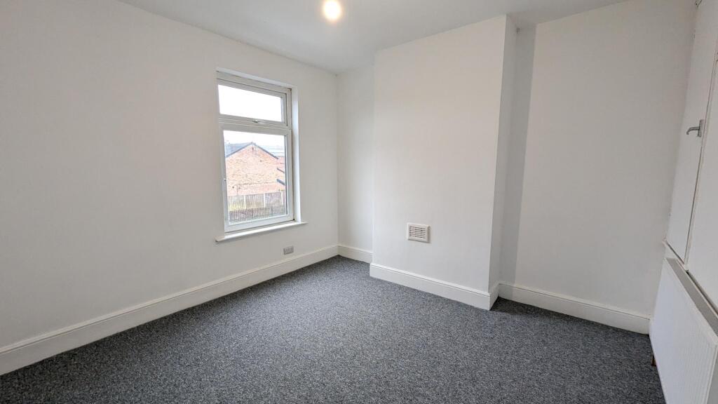 House in Nottingham - View 4