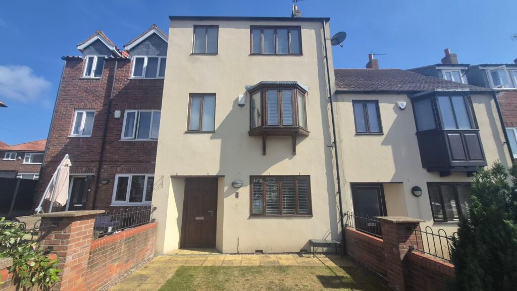 Main image of property: High Green Court, Bridlington, East Yorkshire, YO16