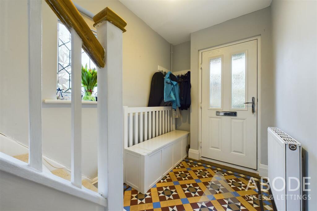 Hawthornden Avenue, Uttoxeter, Staffordshire photo 3