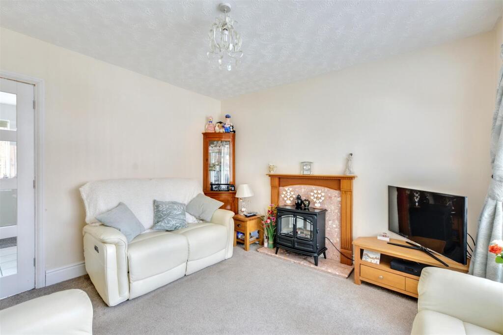 House in Nottingham, Trowell - View 3