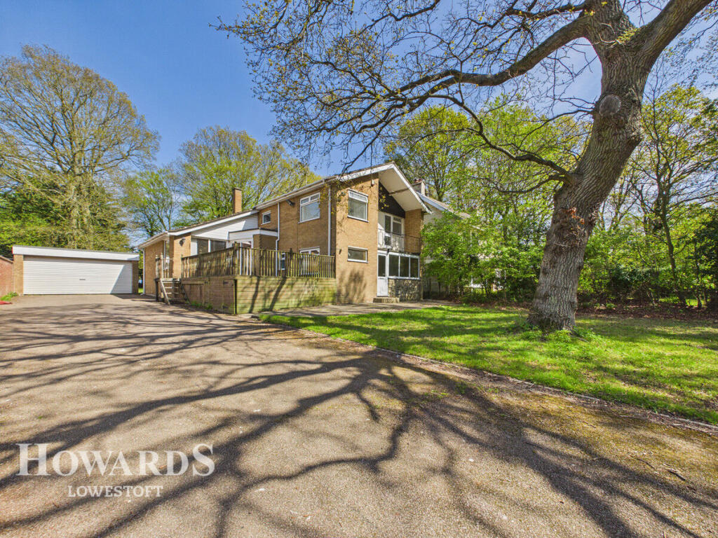 Main image of property: Gunton Avenue, Lowestoft