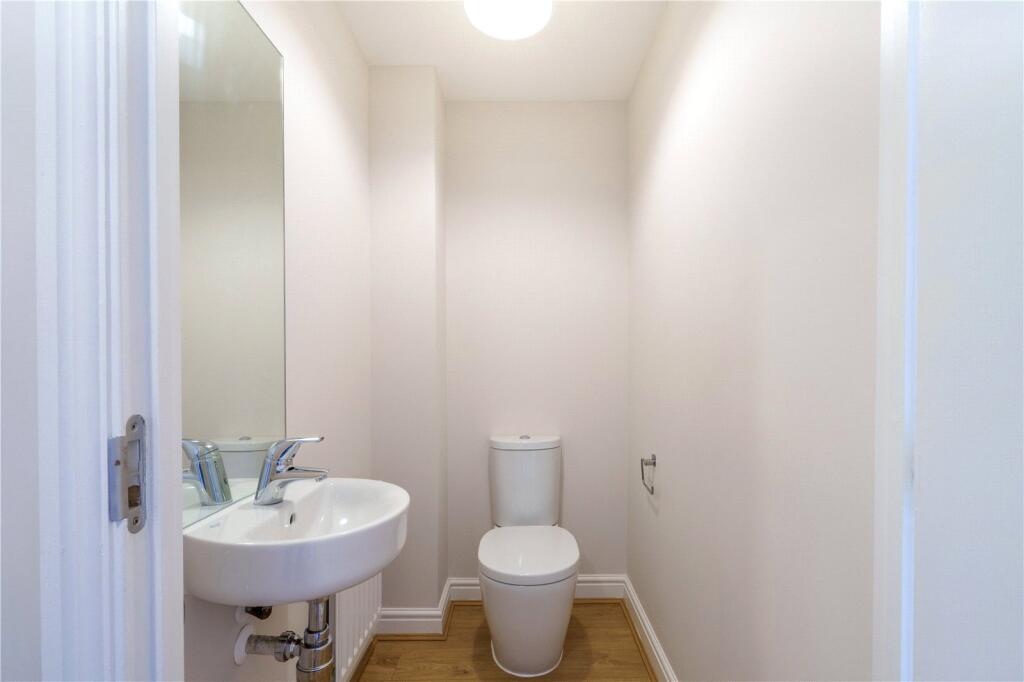 House in Teignbridge, Newton Abbot - More