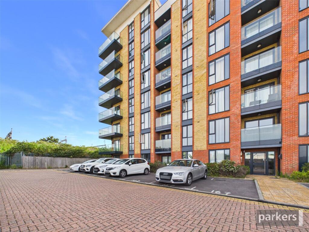 Main image of property: Oscar Wilde Road, Reading, Berkshire, RG1